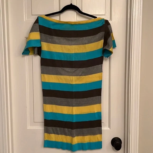 Dress - Picture 1 of 3